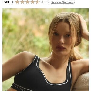 Alo Heartthrob sports bar